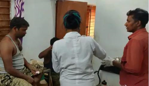 印军载50人大巴被炸飞！大批救护车呼啸而来，军方怀疑邻国无人机2.png