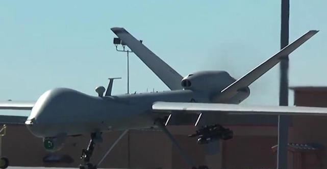 被誉为地狱使者：MQ-9死神无人机火力十足，最多可携14枚导弹！2.jpg